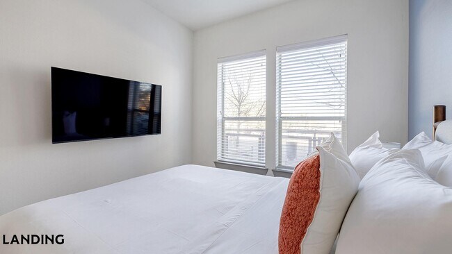 Photo - 101 S Center St Unit 125