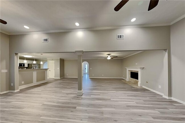 Photo - 4305 Waters Way