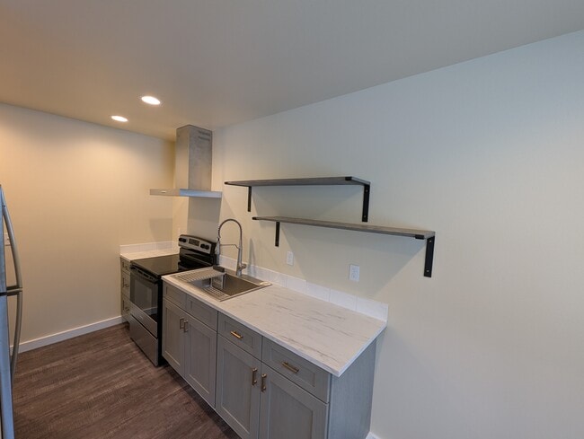 Photo - 1133 W 19th St Unit A