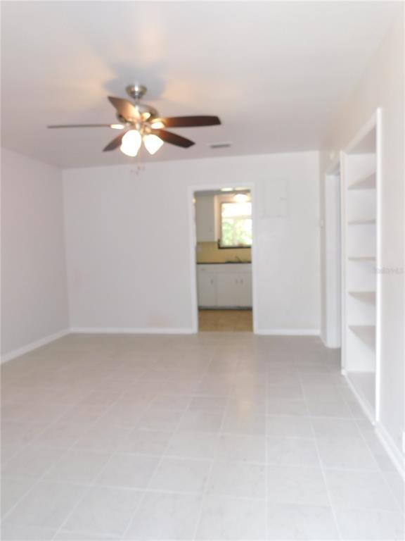 552 NE 5th Ave
