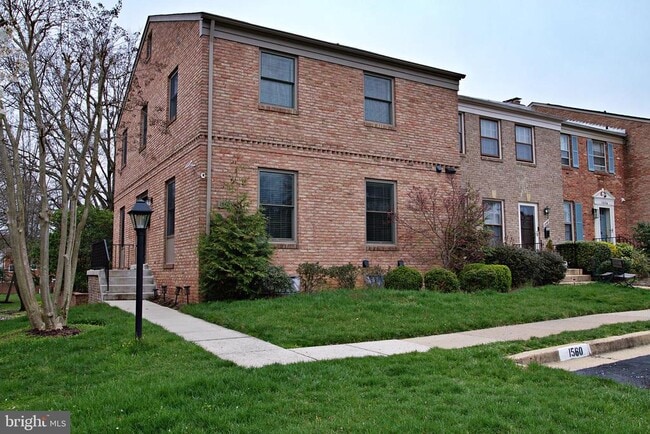 Photo - 1560 Westmoreland St Casa Adosada