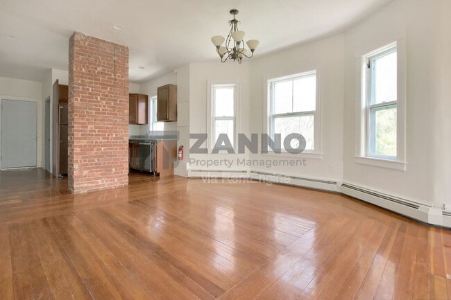 Photo - 19 Arnold St Unit 2