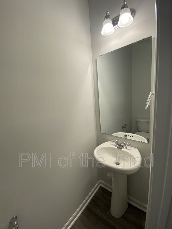 Photo - 4006 Beckton Trl