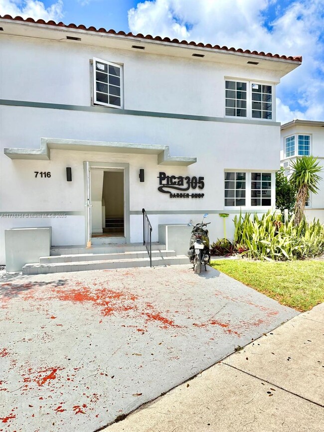 Building Photo - 7116 Bay Dr Unit 3A Rental