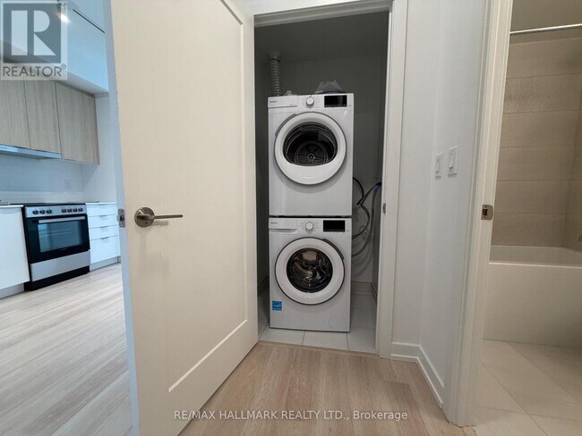 Photo - 9763 Markham Rd Unité A2306