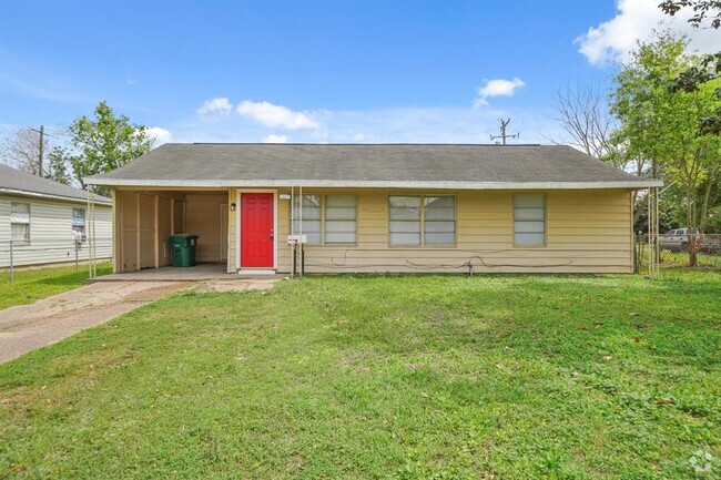 Building Photo - 8175 Panay Dr Rental