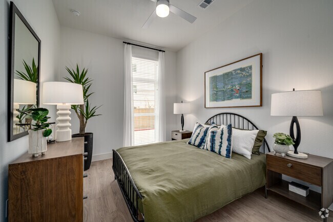2BR, 2BA - 1,088SF