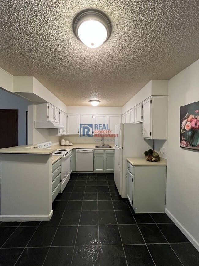 Photo - 3344 S Ammons St