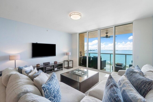 Photo - 2650 Lake Shore Dr Unit 1003