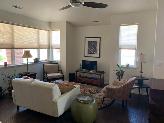 Photo - 15102 E Batavia Pl