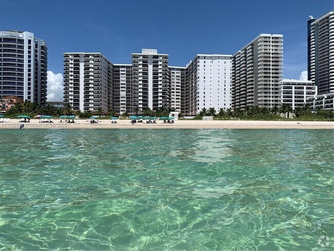 Building Photo - 6039 Collins Ave Unit 529 Rental