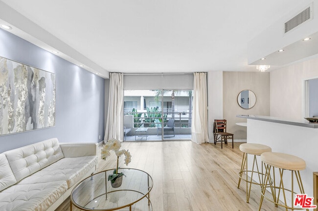 Photo - 1131 Alta Loma Rd Unit 306