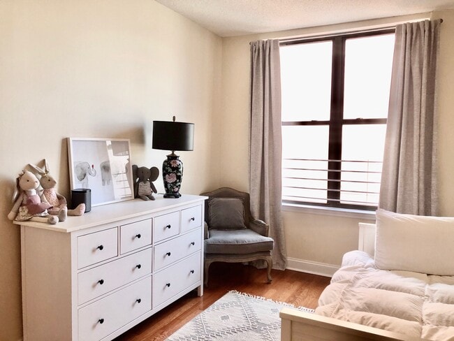 Photo - 4315 Park Ave Unit 7i