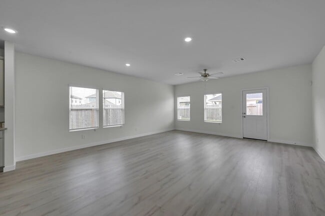 Photo - 14309 Ash Tree Dr