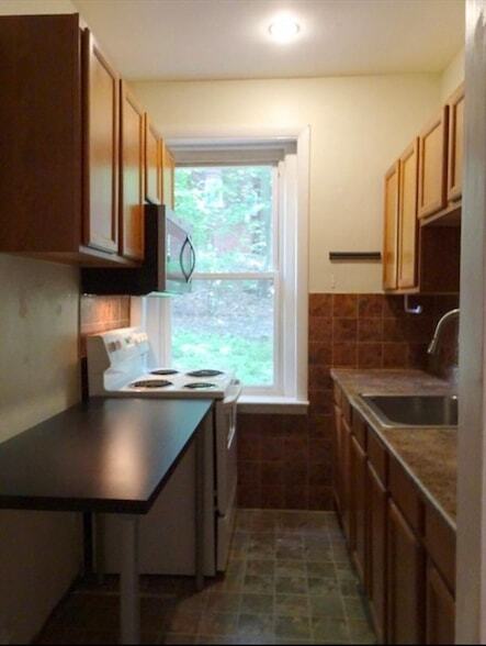 Photo - 15 University Rd Unit 22