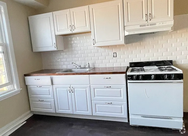 Building Photo - 719 Drexel Ave Unit 2nd Floor Rental