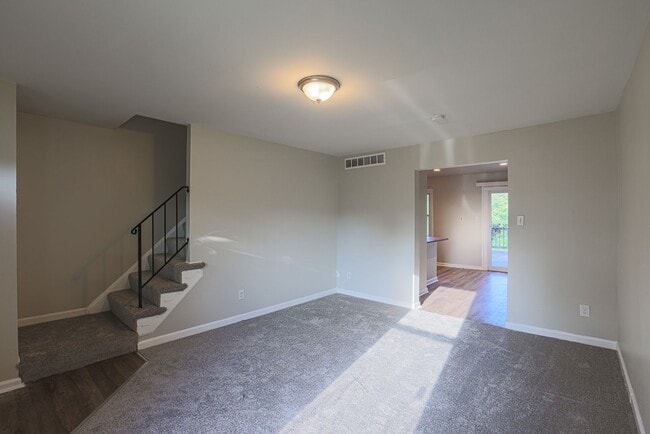 Photo - 8507 Gradien Dr