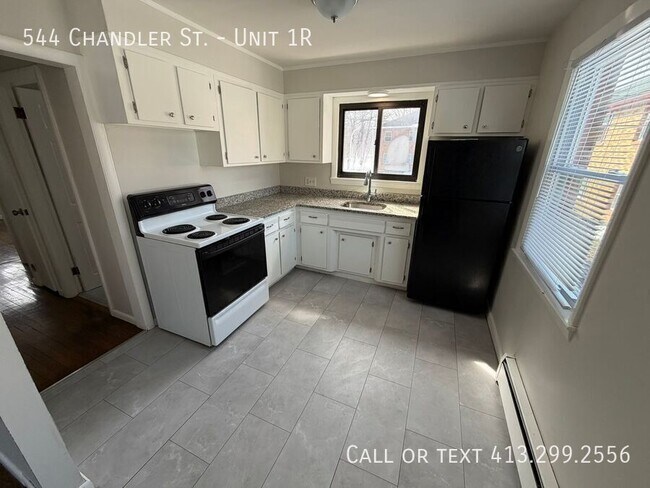 Photo - 544 Chandler St Unidad 1R