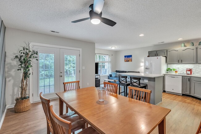 Photo - 5906 Prescott Ct