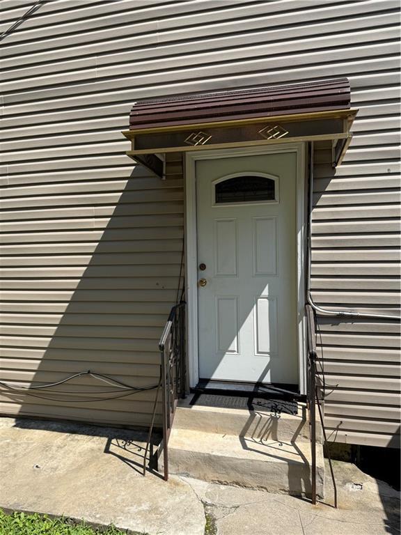 Building Photo - 1144 E 72nd St Rental