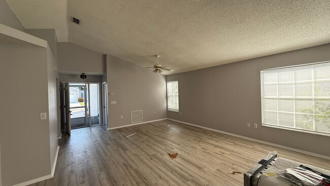 Photo - Annual 2 bedroom 2 bath Unfurnished Single Family Home in Lakeside South