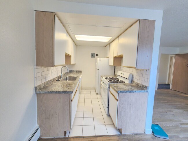 801 N Dahlia St Unidad 2