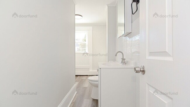 Photo - 220 S Main St Unit 4