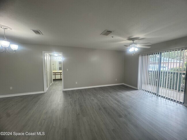 Photo - 7667 N Wickham Rd Unit 1203