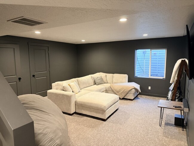 Photo - 534 N Helmsman Ln