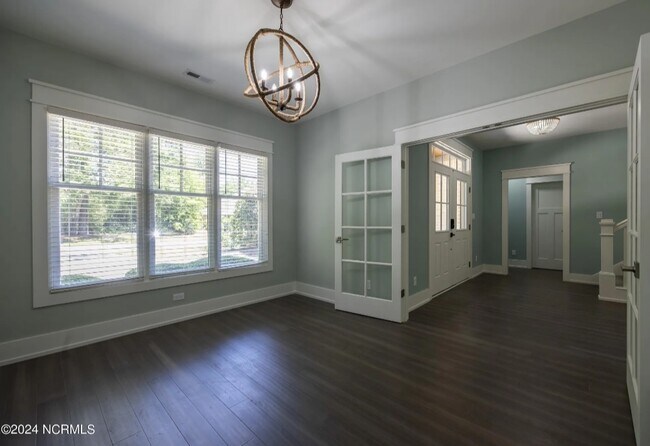 Photo - 7110 Saybrook Dr