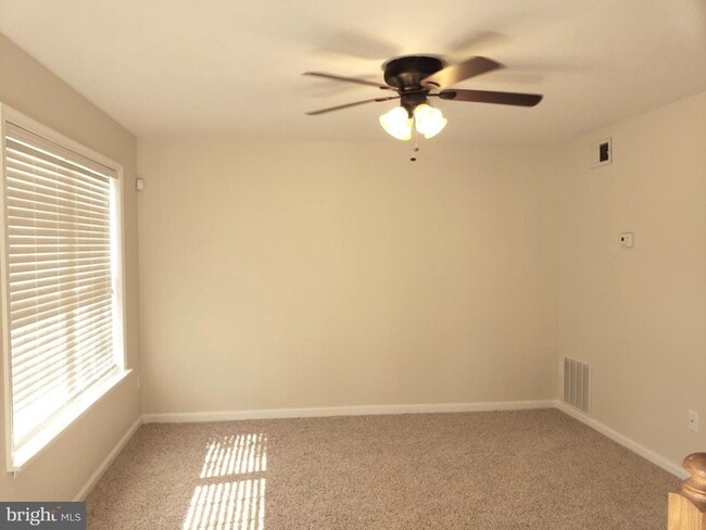 Photo - 310 Goose Creek Dr