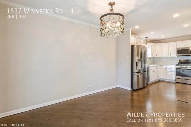 Photo - 1537 Winnetka Rd