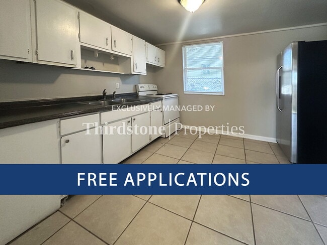Building Photo - 5214 Lexington Ave Unit B