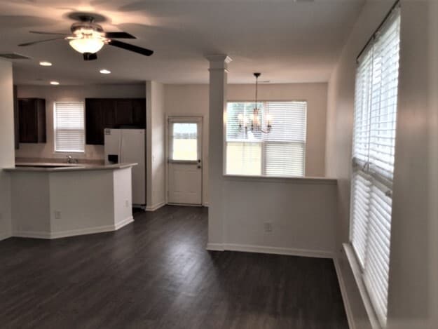 Photo - 421 Chemistry Cir