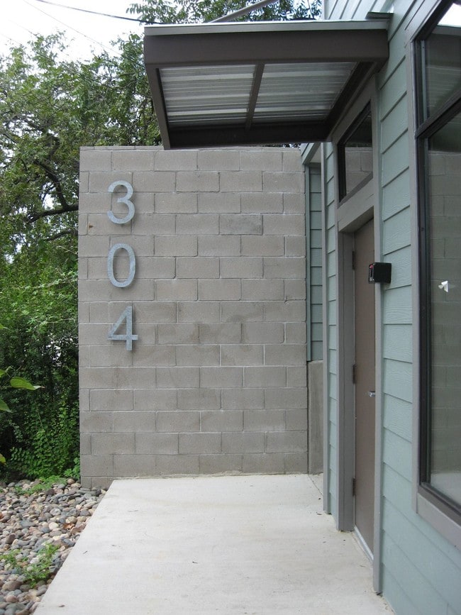 Texan 304