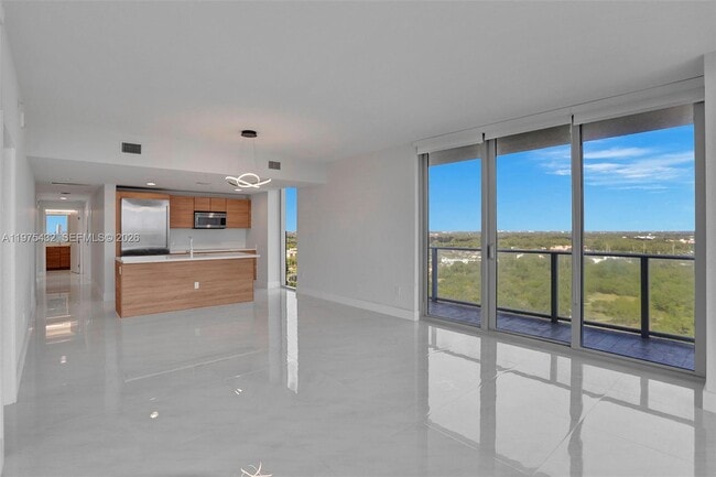 Photo - 16385 Biscayne Blvd Unit 1815