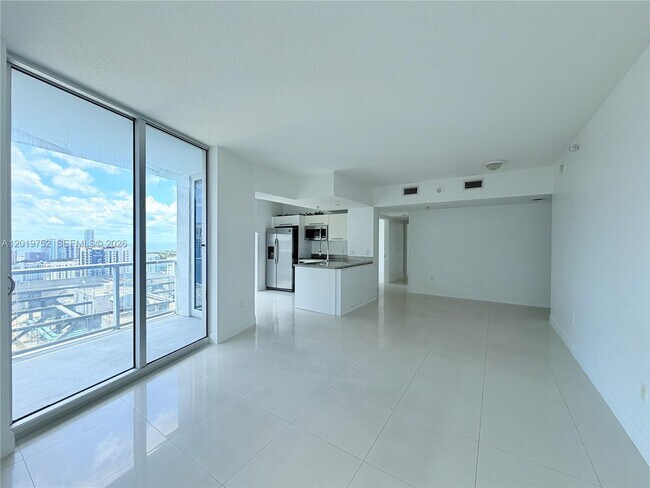 Photo - 185 SW 7th St Unit 3412