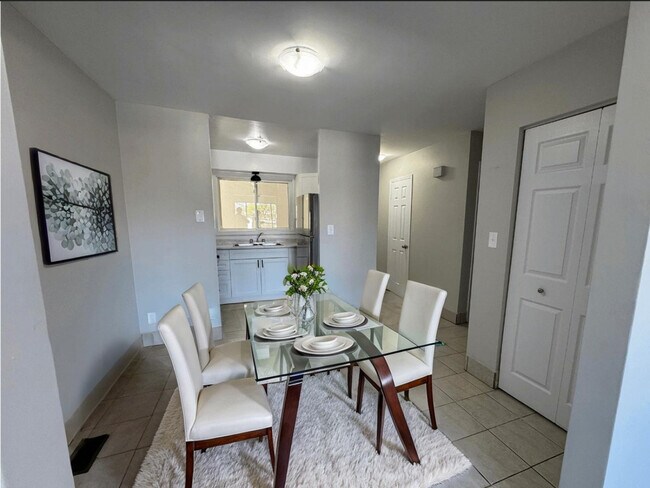 Photo - CONTINENTAL TOWNHOMES