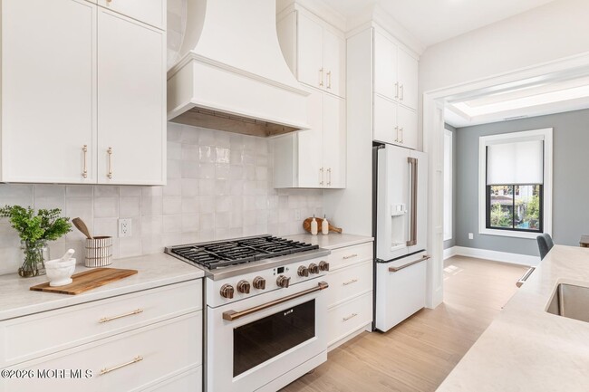 2113 River Rd Unit A