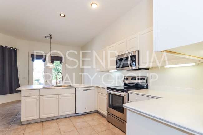 Photo - 1210 E Westchester Dr