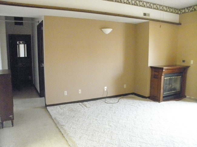 Erin Apartments