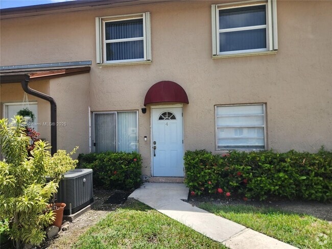 Building Photo - 15250 SW 80th St Unit 4 Rental