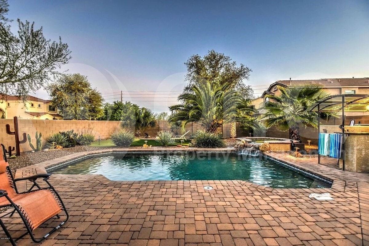 Photo - 1151 W Dana Dr