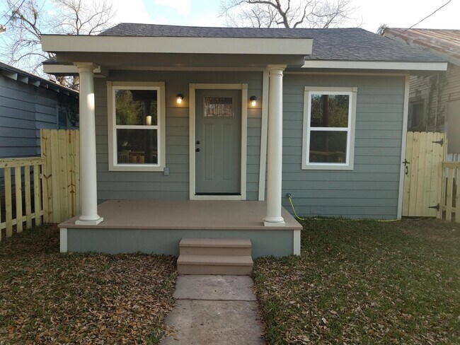 Photo - 1016 Center St