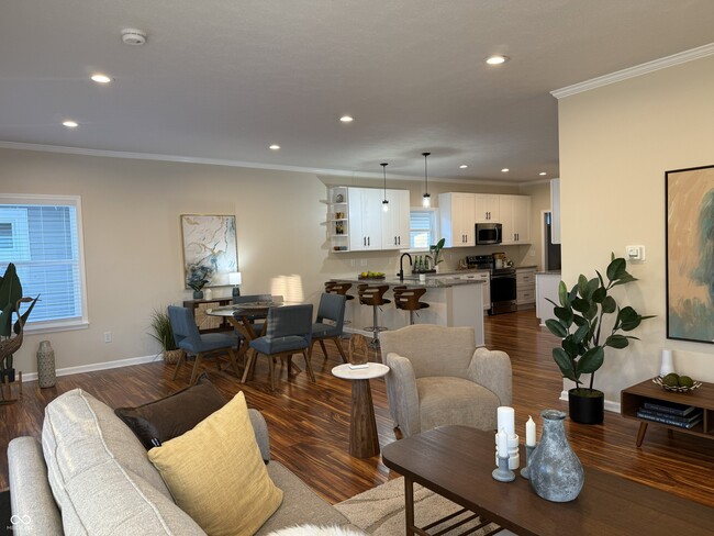 Photo - 1263 W 26th St