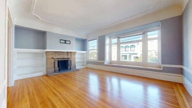 Photo - SPACIOUS 2BR + 1 BA WITH BONUS SUNROOM AND IN- UNIT LAUNDRY IN THE RICHMOND.