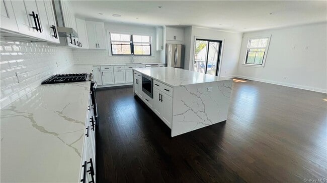 Photo - 130 Park Ave Unidad 130