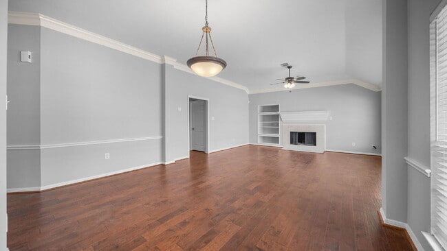 Photo - Welcome home to Alden Bridge, where comfort meets The Woodlands lifestyle!