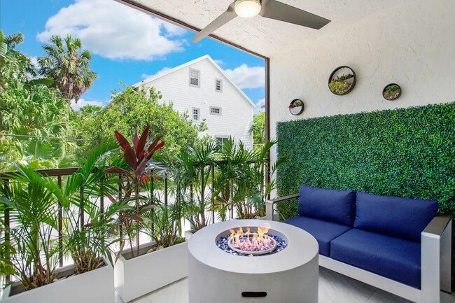 Photo - 995 9th Ave S