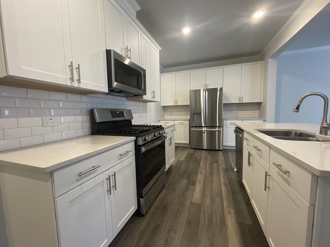 Photo - 5003 Fir Tree Ln